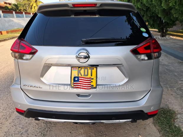 Nissan X-Trail 2018 Silver