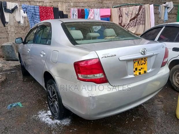 Toyota Axio 1.5 G 2WD 2011 Silver