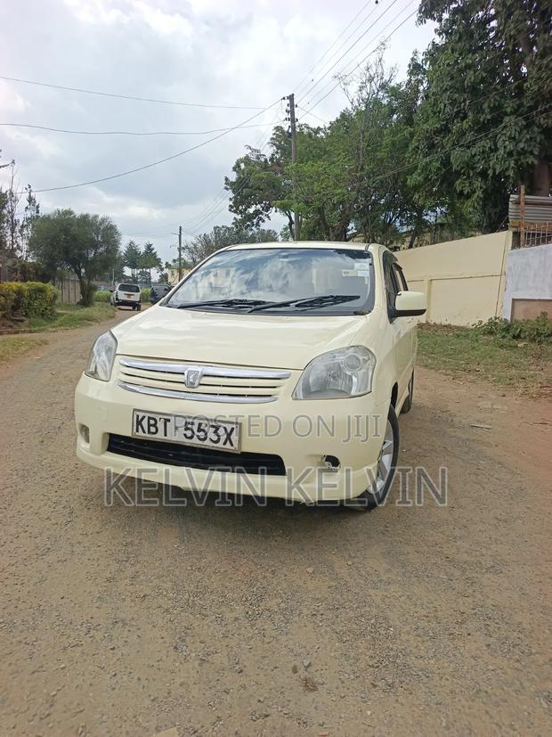 Toyota Raum 2007 Beige