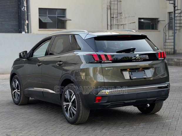 Peugeot 3008 2019 Green