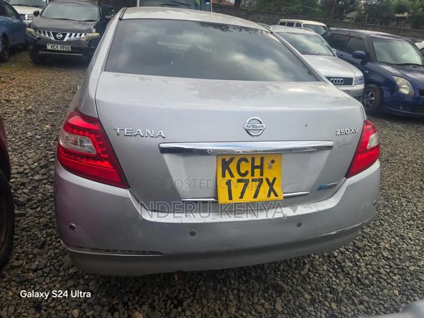 Nissan Teana 2009 Silver