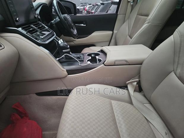 Toyota Land Cruiser 2023 White