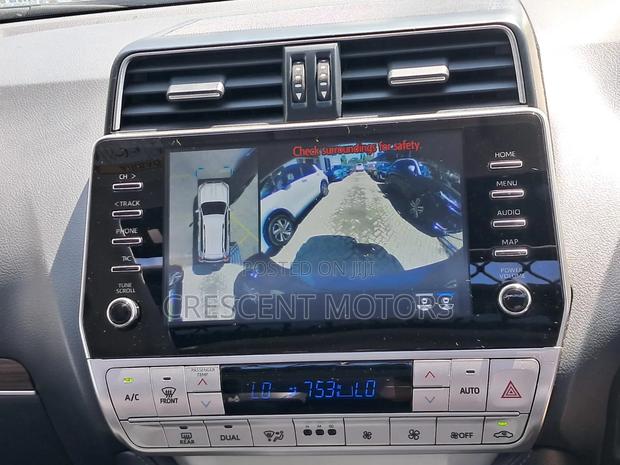Toyota Land Cruiser Prado 2021 Gray