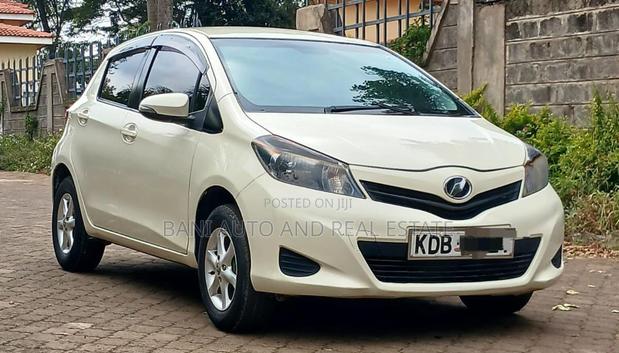 Toyota Vitz 2013 White