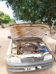 Toyota Caldina 1998 White for sale