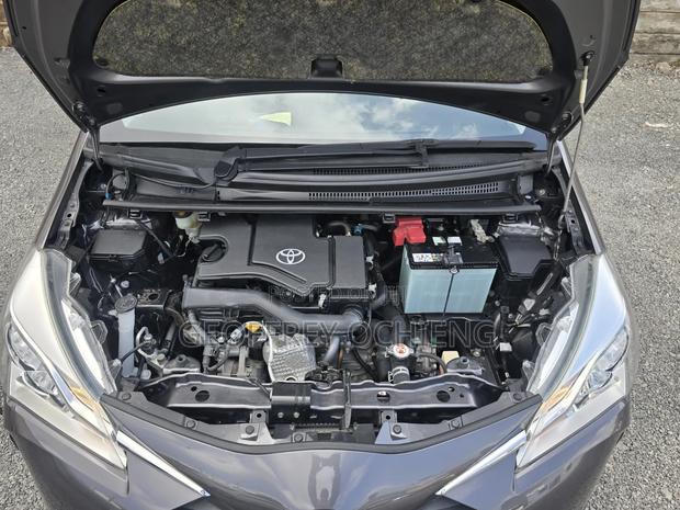 Toyota Vitz 2019 Gray