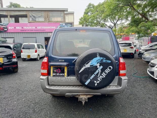 Mitsubishi Pajero 2003 Blue