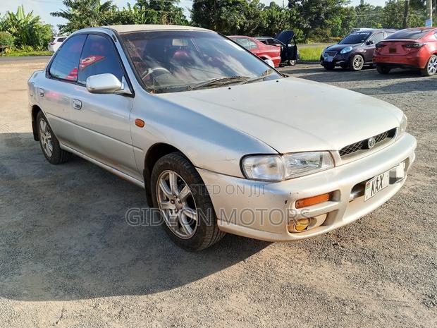 Subaru Impreza 2000 Silver