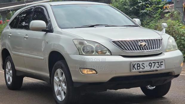 Toyota Harrier 2005
