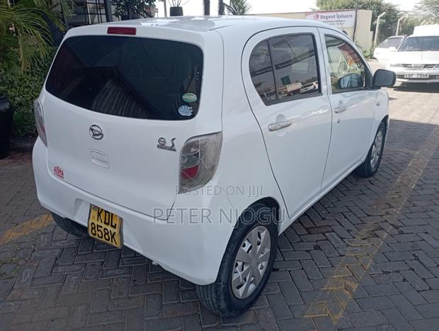 Daihatsu Mira 2015 White