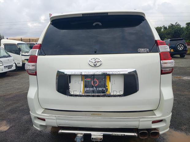 Toyota Land Cruiser Prado 2009 White