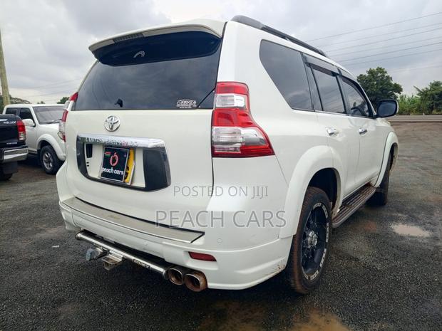 Toyota Land Cruiser Prado 2009 White