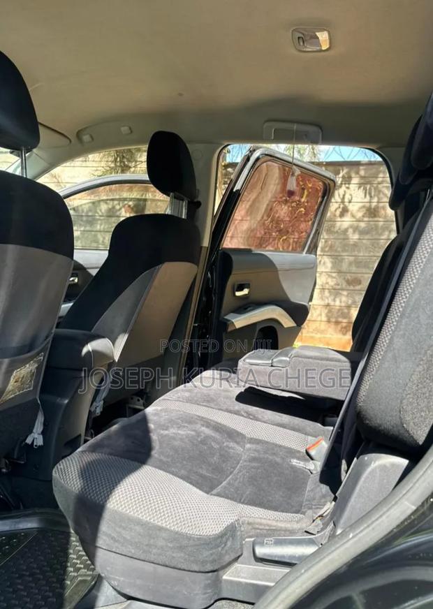 Mitsubishi Outlander 2010 Black