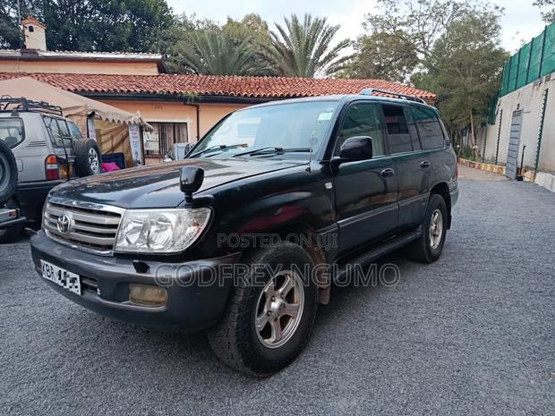 Toyota Land Cruiser 2005 Black