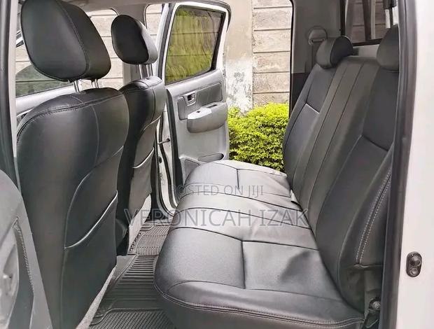 Toyota Hilux 2015 White