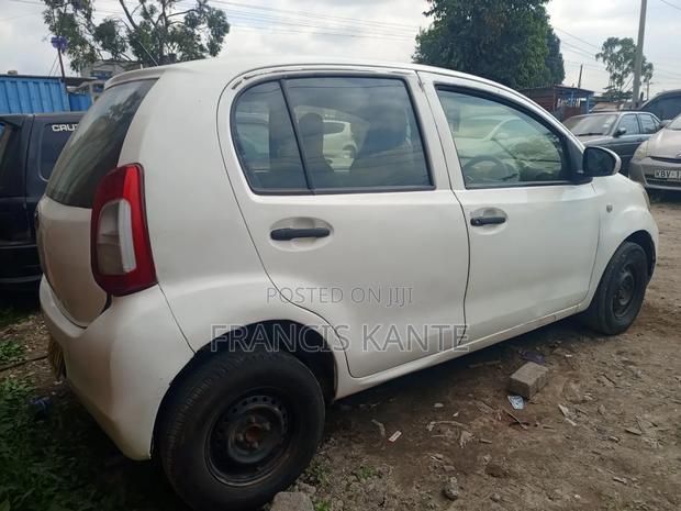 Toyota Passo 2012 White