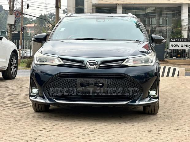 Toyota Corolla Fielder 2018 Black