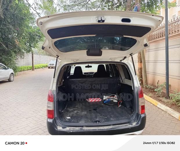 Toyota Probox 2015 White