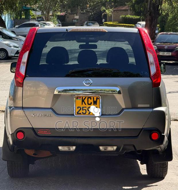 Nissan X-Trail 2012 Gray