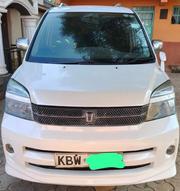 Toyota Voxy 2006 White for sale