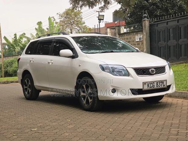 Toyota Corolla Fielder 2009 White