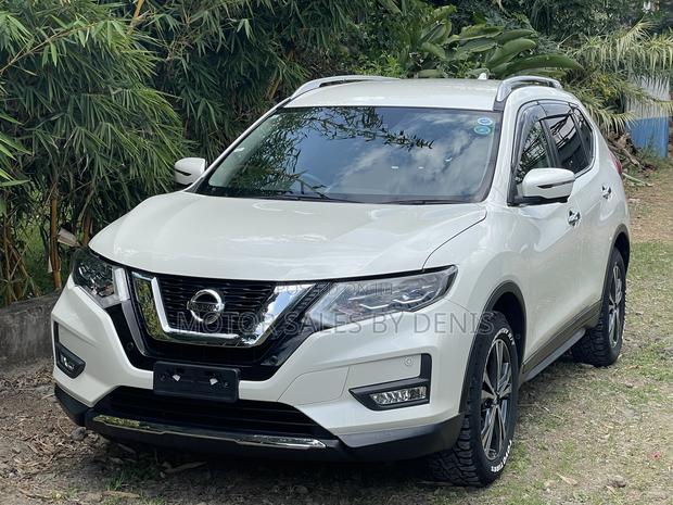 Nissan X-Trail 2.0 Petrol AWD 2019 Pearl