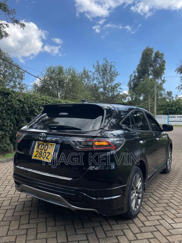 Toyota Harrier 2.0 2014 Black
