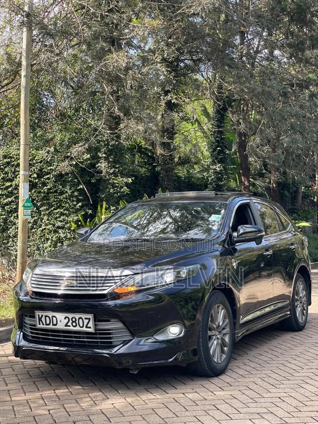 Toyota Harrier 2.0 2014 Black