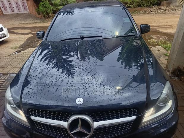 Mercedes-Benz C250 2012 Black