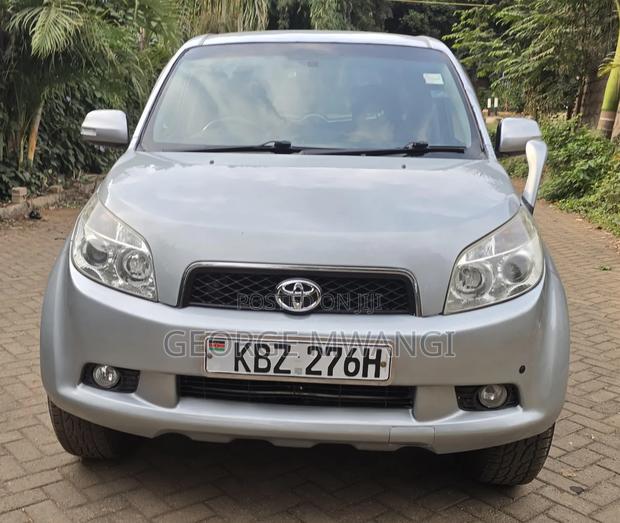 Toyota Rush 2007 Silver