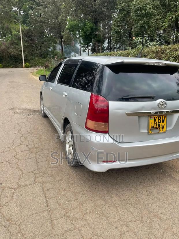 Toyota Wish 2006 Silver