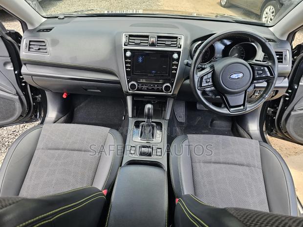 Subaru Outback 2019 Matt Black