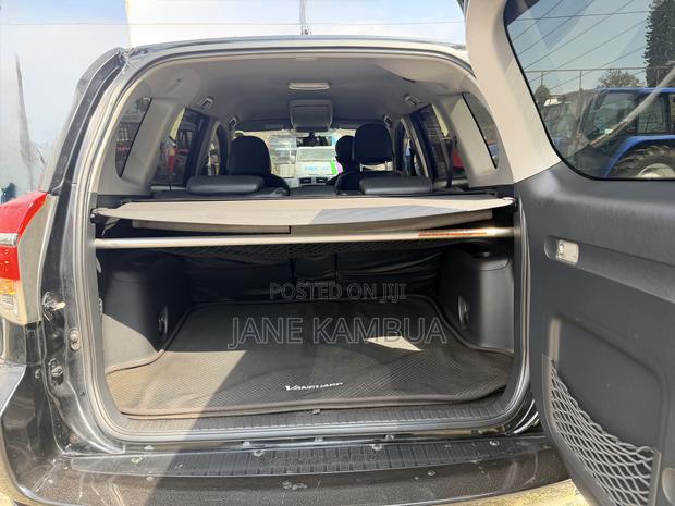 Toyota Vanguard 2013 Black