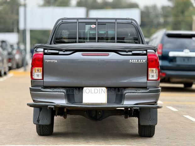 Toyota Hilux 2021