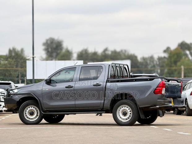 Toyota Hilux 2021