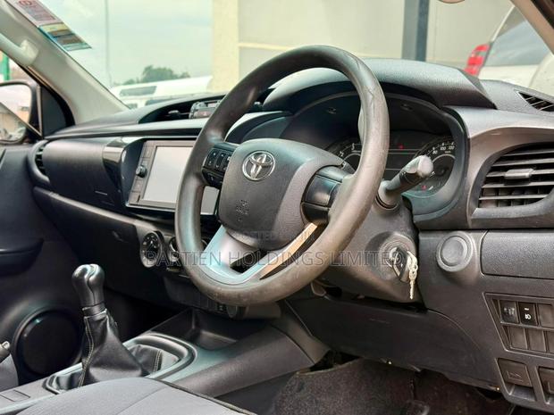 Toyota Hilux 2021