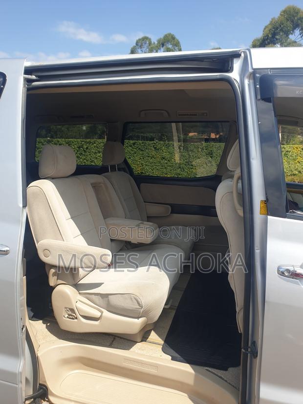 Toyota Alphard 2008 Silver