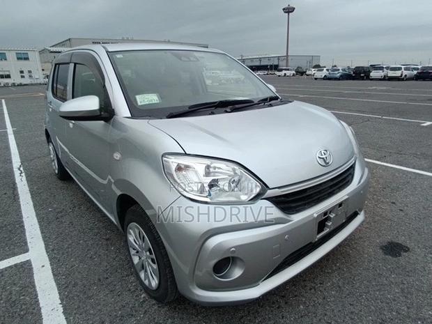 Toyota Passo 1.0 FWD 2020 Silver