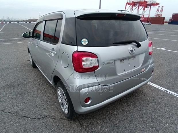 Toyota Passo 1.0 FWD 2020 Silver
