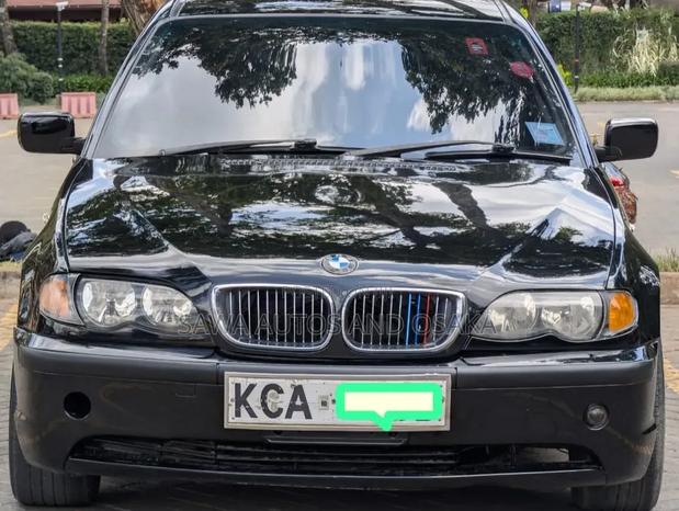 BMW 320i 2007 Black