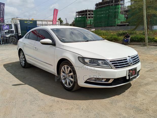Volkswagen Passat S 2013 White