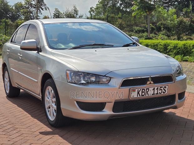 Mitsubishi Lancer 2011 Silver