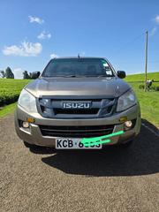 Isuzu D-MAX 2015 Green for sale