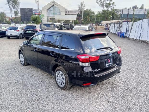 Toyota Corolla Fielder 2018 Black
