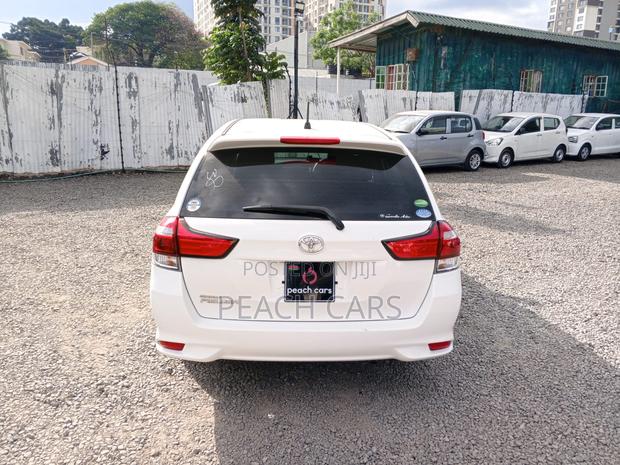 Toyota Corolla Fielder 2018 White