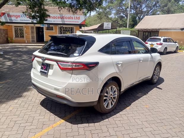 Toyota Harrier 2018 White