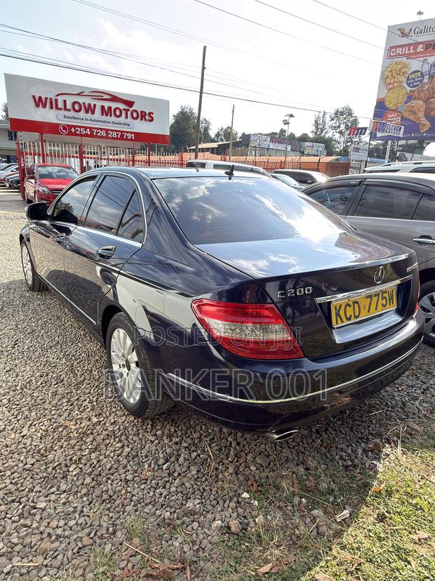 Mercedes-Benz C200 2009 Purple