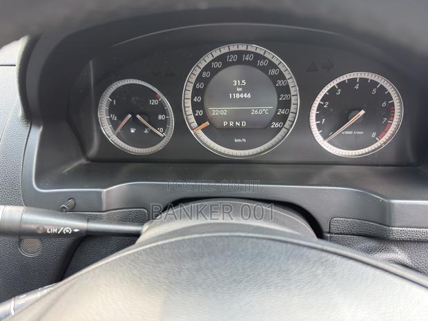 Mercedes-Benz C200 2009 Purple