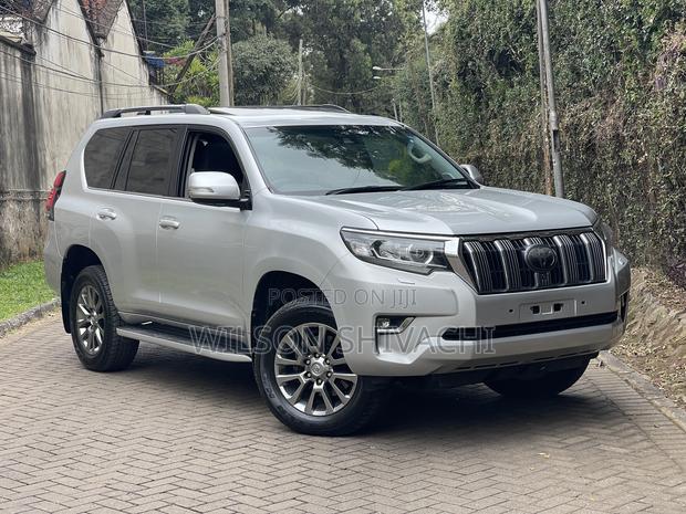Toyota Land Cruiser Prado 2018 Silver