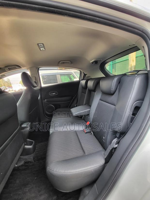 Honda Vezel 2019 White